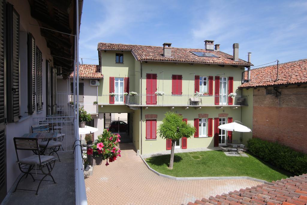Casa Andrea Hotel La Morra Bagian luar foto